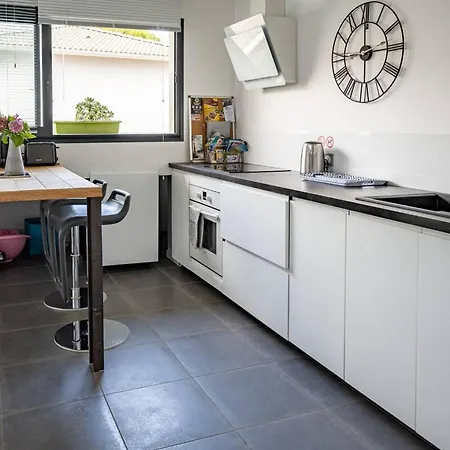 Appartamento D'une Chambre Avec Terrasse Et Wifi A A 3 Km De La Plage Furiani