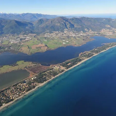 D'une Chambre Avec Terrasse Et Wifi A A 3 Km De La Plage Appartamento
